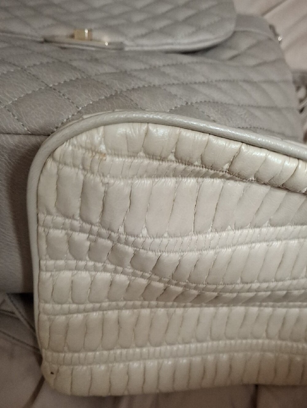 Quilted Leather Cream Vintage Clutch Pouchette 12x8 - Picture 5 of 9